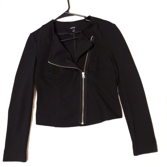 Asymmetrical cropped blazer, Women's XS Black blazer, full zip, gold zippering - Picture 3 of 4